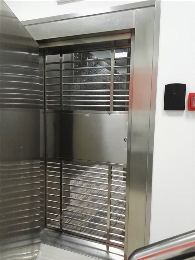 深圳建設(shè)銀行金庫門安裝實(shí)例 深圳建設(shè)銀行金庫門安裝實(shí)例